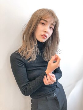 シェノン 西梅田(CHAINON) 前髪/レイヤーカット/ハイトーン/グレーベージュ/髪質改善