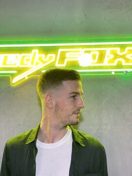 グリーディーフォックス 代々木(Greedy FOX) かき上げヘア/サイドパート/韓国マッシュ/フェードカット/代々木