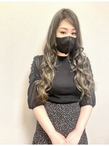 ヘアー キュート(hair CUtE)&nbsp;２回ブリーチ後、オンカラーなカーキグレーベージュ！