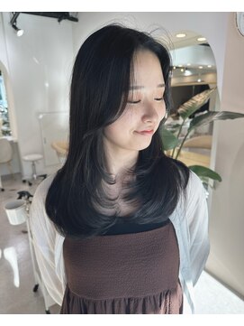 シックスバイギンザロンド 名古屋(six by ginza Lond) 顔周りレイヤーカット