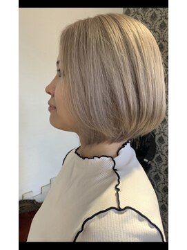 ダイ(DAI) ホワイトベージュ