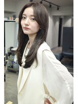 オグジュアリー 表参道(aux.)&nbsp;シンプルかつ上品で色っぽいシアングレージュ