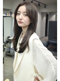 シンプルかつ上品で色っぽいシアングレージュ