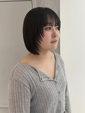 ヨーク(YOKE) 【YOKE】レイヤーボブワイドバングオリーブグレー顔周りカット