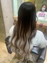 リノ(Lino)&nbsp;エクステでグラデーション♪