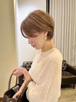 ヘアー アンド ビューティー リル(rille)の写真/【白髪は隠さず明るく染めて楽しむ！】マイナスに捉えがちな白髪も、デザインの一部として楽しめます♪