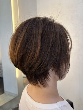 リバース(Reverse) 20代30代40代50代/ショートスタイル・ネープタイト