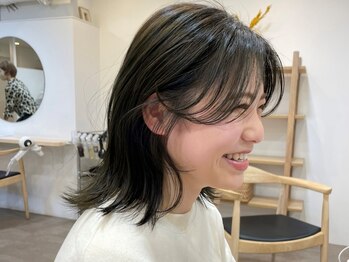 エイチ(H)の写真/骨格や髪質に合わせたカットで、伸びてきてもまとまる！サロン帰りのスタイルが自宅でも再現♪