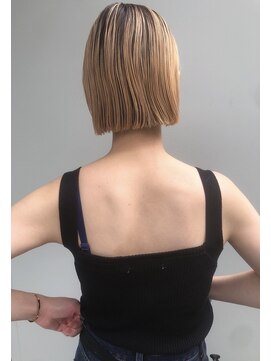 ブランク(BLANK) ハイトーンボブ