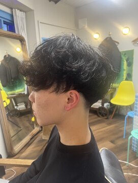 ディエゴ(DIEGO) マッシュ刈り上げフェード