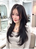 レイヤーカットミディアムレイヤー顔周りレイヤーハッシュカット
