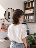 ヘア ケア ディエイチケー(HAIR CARE DHK)&nbsp;レイヤーカット/外ハネミディアム