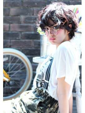 エイチ(H eitf) Hエイチ原宿*マニッシュショート『無造作カール』【H eith】