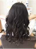 暗めカーキアッシュ