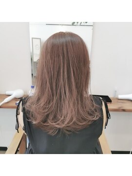 フラッグ ヘアー 天神西通り店(Flag HAIR) イルミナカラー×ピンクベージュ