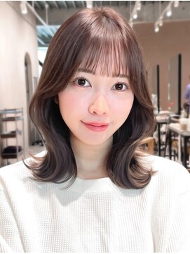 アンアミ シブヤ(Un ami shibuya) 【Unami shibuya】TOMI 小顔くびれミディアム　顔周りカット