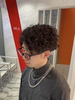 アース オーセンティック 高松レインボーロード店(EARTH Authentic)&nbsp;センターパート波打ちパーマ