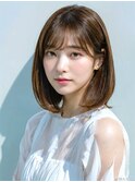 ふんわり可愛い 内巻きミディアムボブ 前髪あり 春夏ヘアカラー