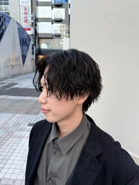 アレアル 広島並木通り店(ALEAR) 波巻きパーマ/センターパート/ミニウルフ