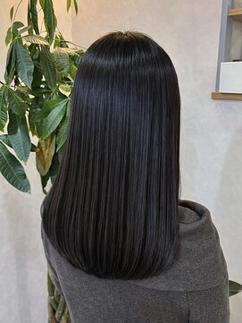 ルーチェ(Lu-che) 美髪矯正/ミディアムストレート/縮毛矯正