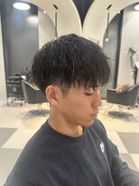イワイナゴヤ(i i -IWAI NAGOYA-)&nbsp;縦落ちパーマ