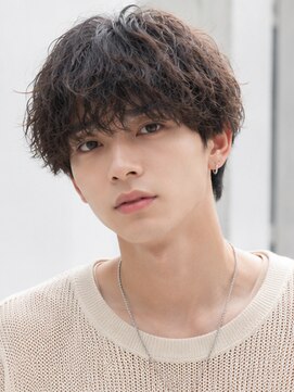 ステラ(STELLA) ブラウンカラー 波巻きパーマ 襟足すっきり マッシュショート
