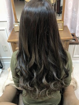 サロン ド ラート(salon de L'art) 【Ｌ’ａｒｔ】カラーデザイン