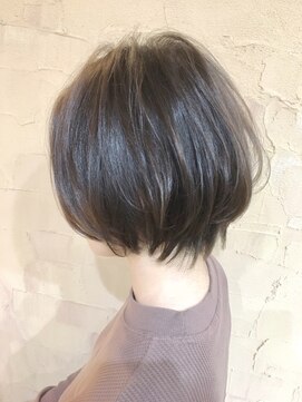 ジョリー アミ(jolie amie) 【ふわっとやわらか×小顔ショートボブ】