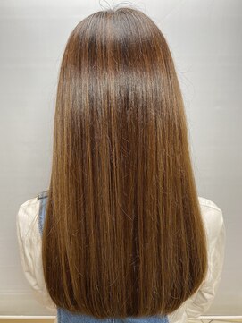 クオリス 赤塚店(QUALIS) 【髪質改善でー5歳】30/40/50代人気★さらっとレイヤーカット