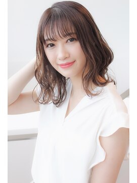 ヘアーサロンロージー 水沢寺小路店(Hair Salon Rosy) 外ハネセミウェットミディ