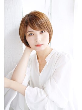 シュプール ダブル ラウンジ(SPUR W-Lounge) 上品ショートボブ