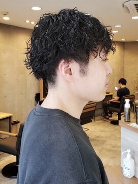 ヒート トウキョウ 目黒店(HEAT TOKYO) ツイスパセンターパートマッシュ波巻きダウンパーマメンズ目黒