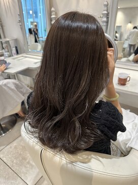 ザックラフィネ(ZACC raffine) アッシュブラウン/トリートメント/艶カラー/ウエーブヘア