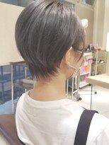 フロア(FLOOR) #グレージュカラー#まるみショート#透明感カラー