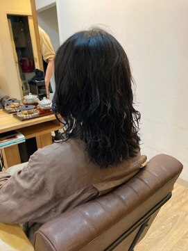 グランバイ アトリエドングリ(Grand × AtlierDonguri) お客様髪質改善データ1310（パーマ後のフォルム調整）