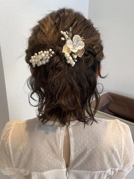 ルサロンニイマル(Le Salon 二○) 【流音】ヘアアレンジ/ヘアセット/ハーフアップ/結婚式/お呼ばれ