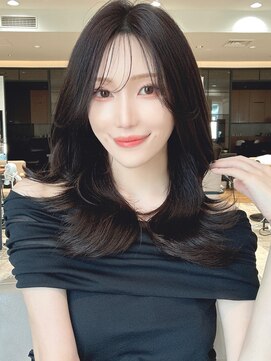 アフロート ルヴア(AFLOAT RUVUA) AFLOAT RUVUA【伊藤 潤】レイヤーカット/2way前髪/くびれヘア