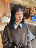 トップヘアー アヴェニュー 刈谷(TOPHAIR Avenue)&nbsp;ブルーブラックカラーでレイヤーカット