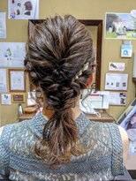 パピヨンロゼ(Papillon Rose)&nbsp;編み込みポニー