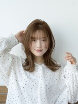 ロッカ(LOCCA)&nbsp;骨格診断ストレート/外ハネロブ/抜け感スタイル/20代30代40代