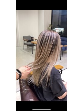 ストゥー(StueW.) バレイヤージュ18【倉敷】【岡山】【ハイライト】