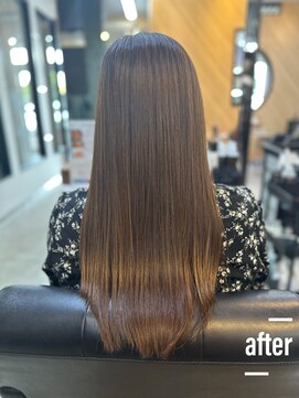 アキコ(AKIko) ダメージの修復力が期待できる酸熱トリートメント