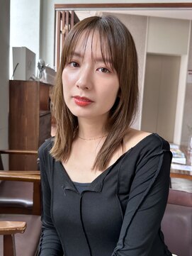 ジョエミバイアンアミ(joemi by Un ami) ★くびレイヤーエモージュ前髪薄めバング小顔カット大人ガーリー