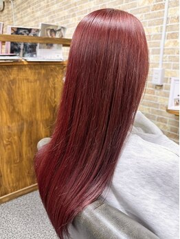 ヘアーサロン カエ(KAE)の写真/あなたの理想のカラーは《KAE》にお任せ！傷みを抑えるカラー剤もご用意中◎理想の色味と艶感溢れるStyleを