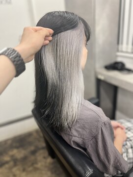 アドラ(ADLLA) イヤリングカラー/ホワイト