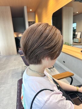 イェル(ELL.) くすみアッシュベージュ!こなれ感大人ショート20代30代40代