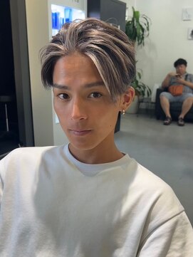 キング(K!ng) 縮毛矯正髪質改善ハイライトレイヤーカット枚方美容室エクステ