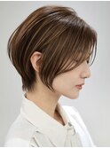 横浜西口切りっぱなしミニボブショートレイヤー前下がりイルミナ
