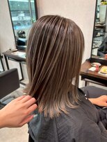 メリー オオサカ(Merly Osaka) contrast balayage