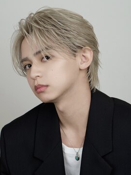 オーシャントーキョーオーバー 渋谷(OCEAN TOKYO OVER) マッシュセンターパートツーブロックフェザーパーマニュアンス